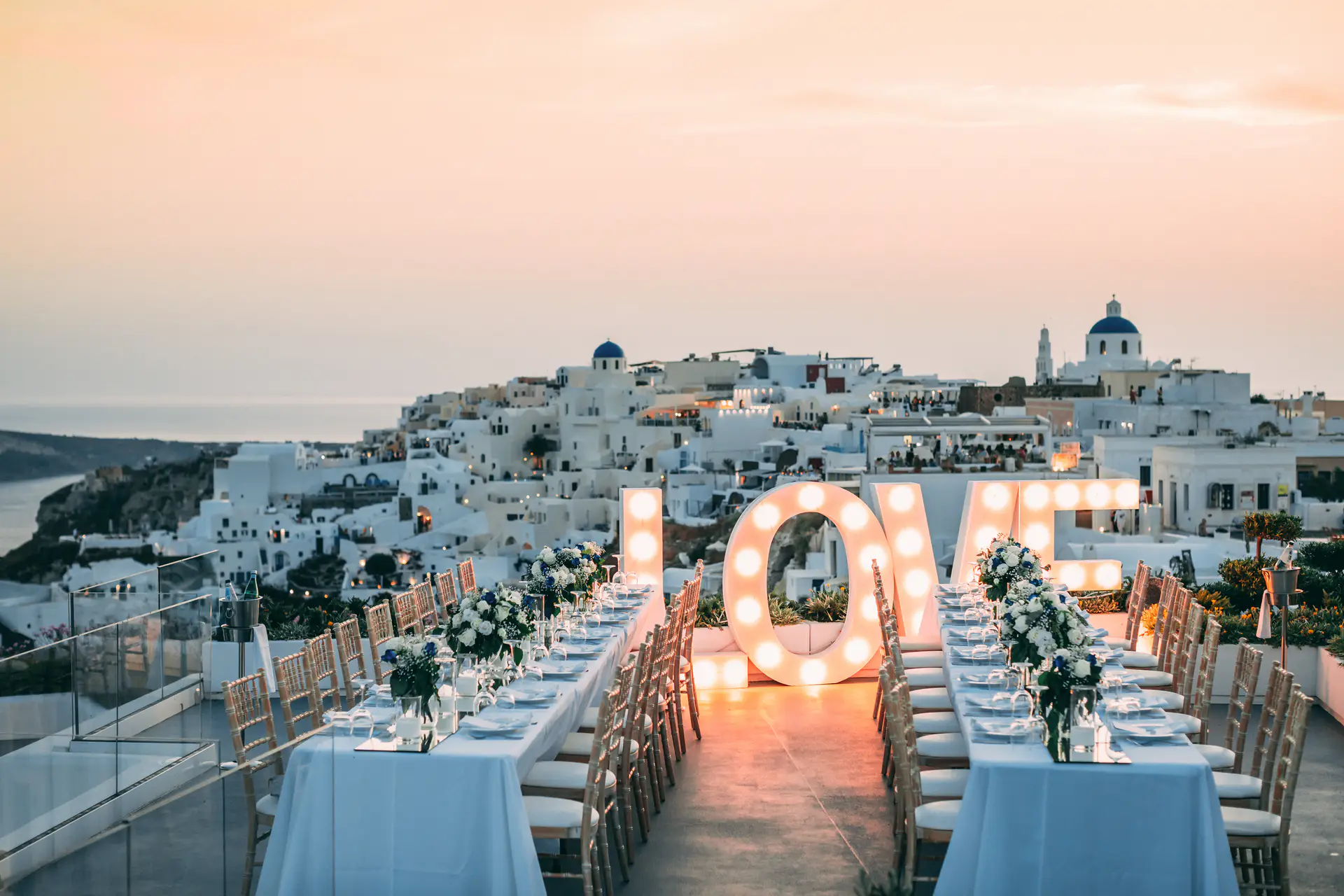 Santorini_Wedding_Content_Miltos_Karaiskakis_-6